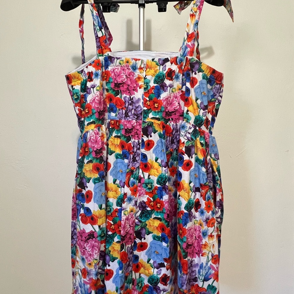 New York & Company Colorful Floral woman’s Dress